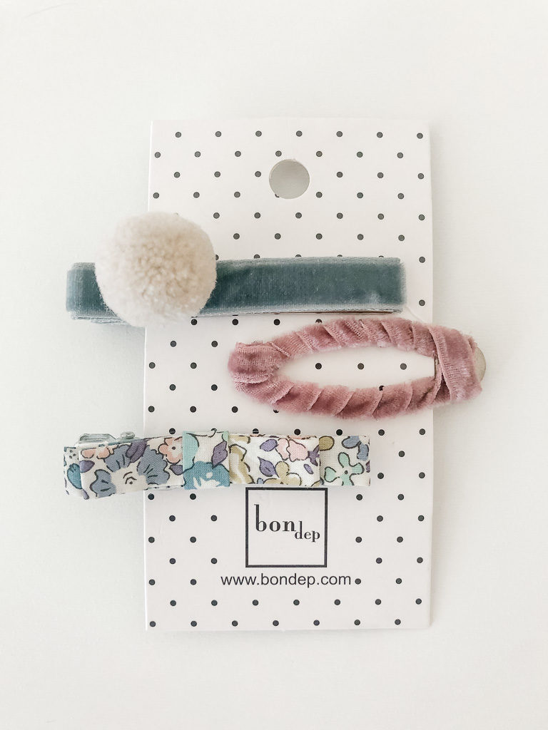 Girl hair accessories